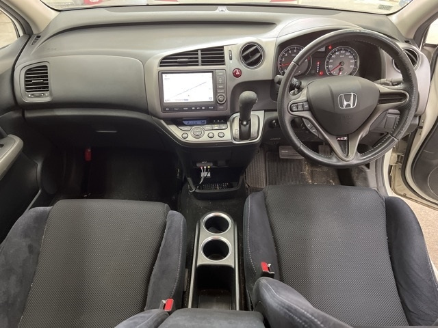 HONDA STREAM 2009