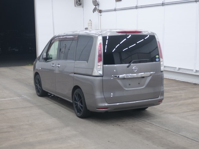 NISSAN SERENA 2012
