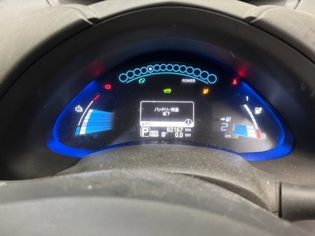 NISSAN LEAF 2014