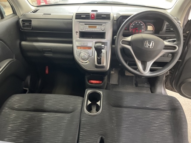 HONDA ZEST 2009
