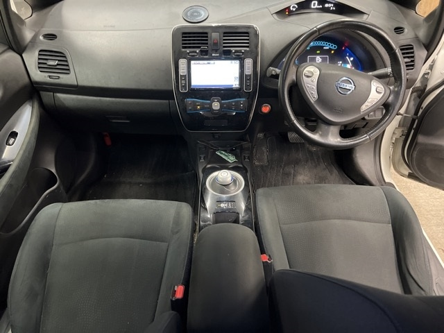 NISSAN LEAF 2014