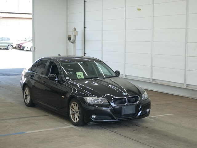 BMW 3 SERIES 2010