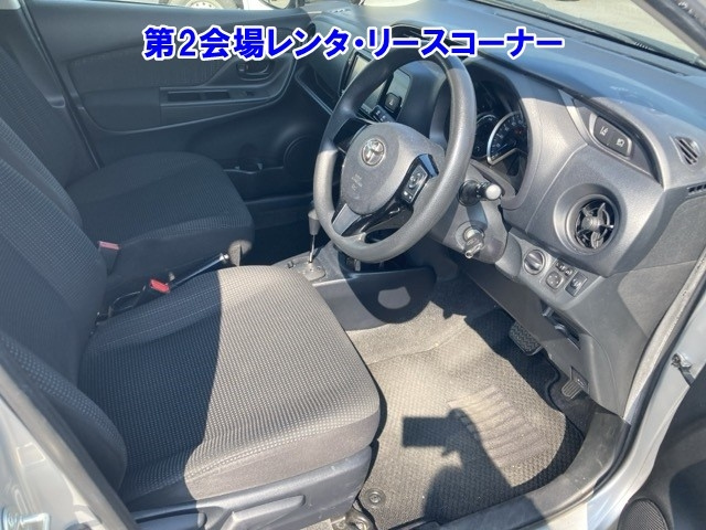 TOYOTA VITZ 2019