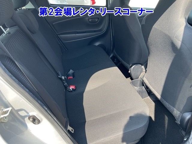 TOYOTA VITZ 2019
