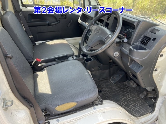 DAIHATSU HIJET TRUCK 2016