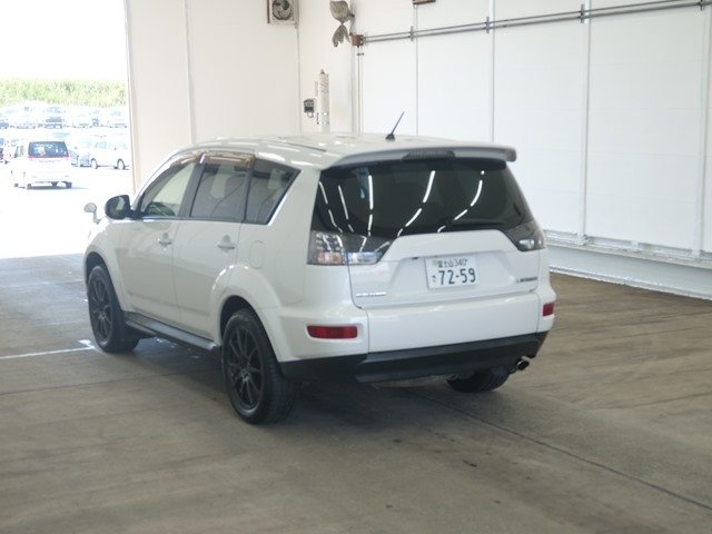 MITSUBISHI OUTLANDER 2009