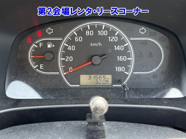NISSAN AD 2019