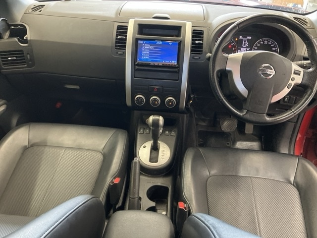 NISSAN X-TRAIL 2012