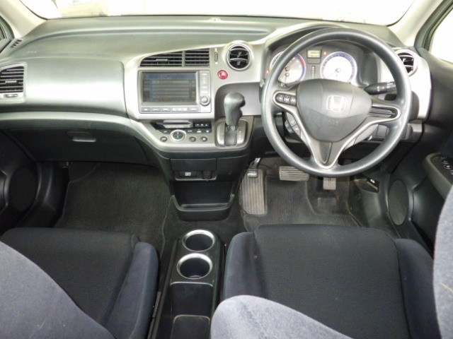 HONDA STREAM 2008