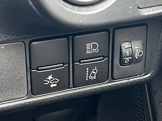 TOYOTA COROLLA FIELDER 2018