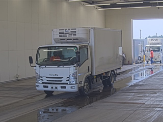ISUZU ELF 2020