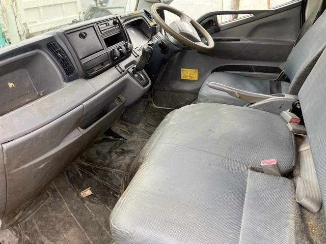 MITSUBISHI CANTER 2012