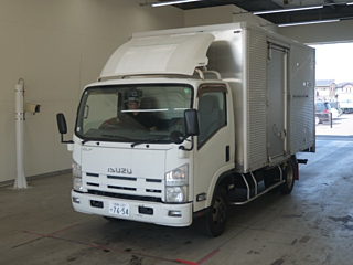 ISUZU ELF 2013