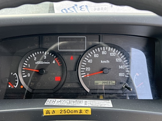 ISUZU ELF 2015