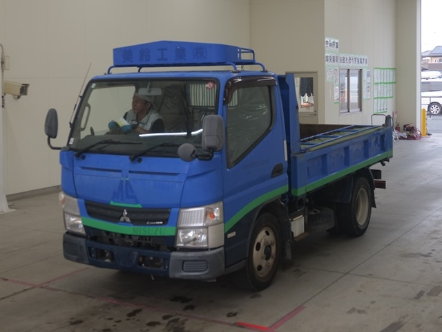MITSUBISHI CANTER 2014