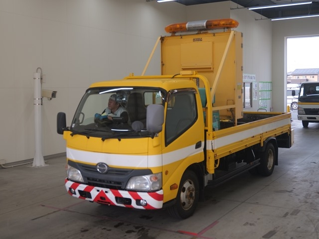 HINO DUTRO 2013