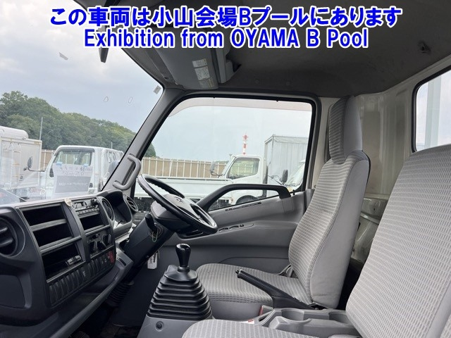 TOYOTA DYNA 2012