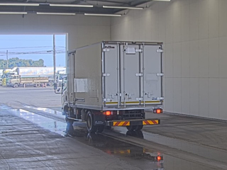 ISUZU ELF 2020