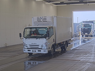 ISUZU ELF 2020