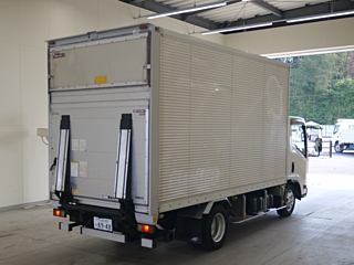 ISUZU ELF 2010