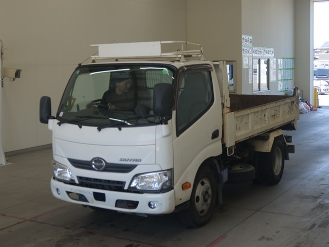 HINO DUTRO 2016