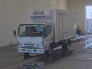 ISUZU ELF 2020