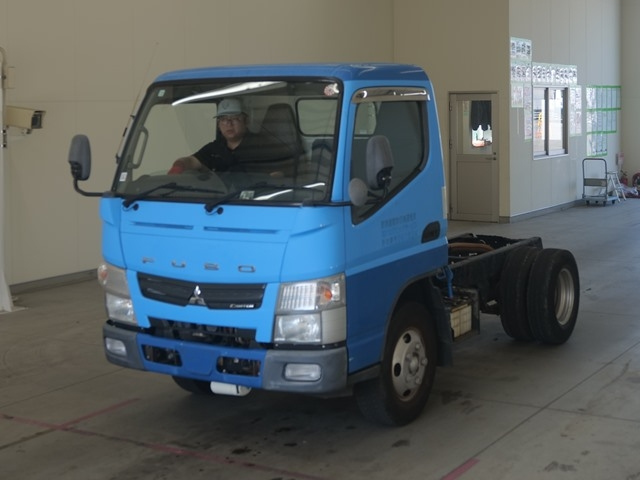 MITSUBISHI CANTER 2013