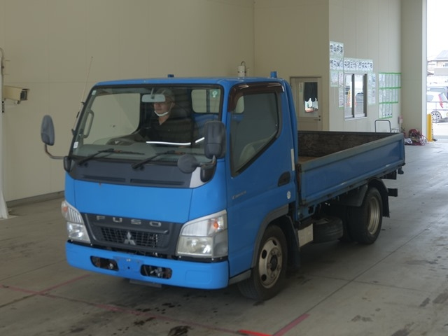 MITSUBISHI CANTER 2011