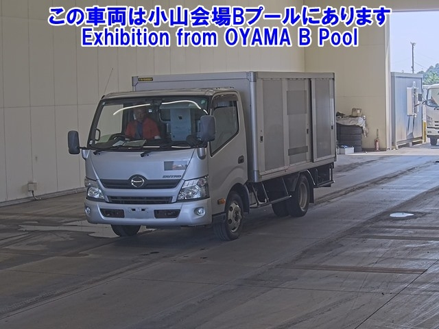 HINO DUTRO 2014