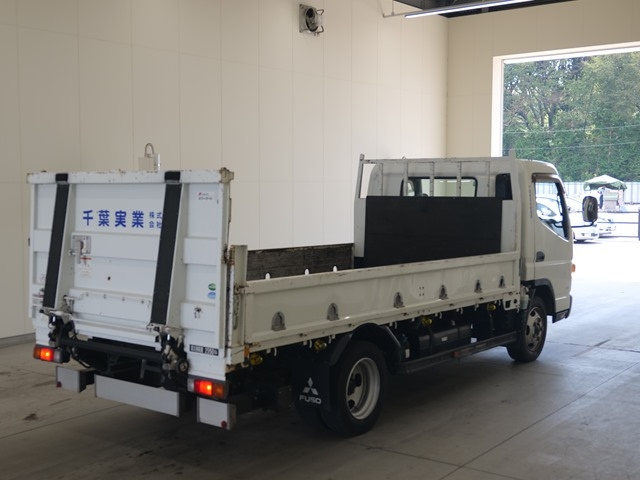 MITSUBISHI CANTER 2016