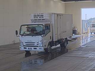 ISUZU ELF 2017
