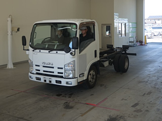 ISUZU ELF 2012
