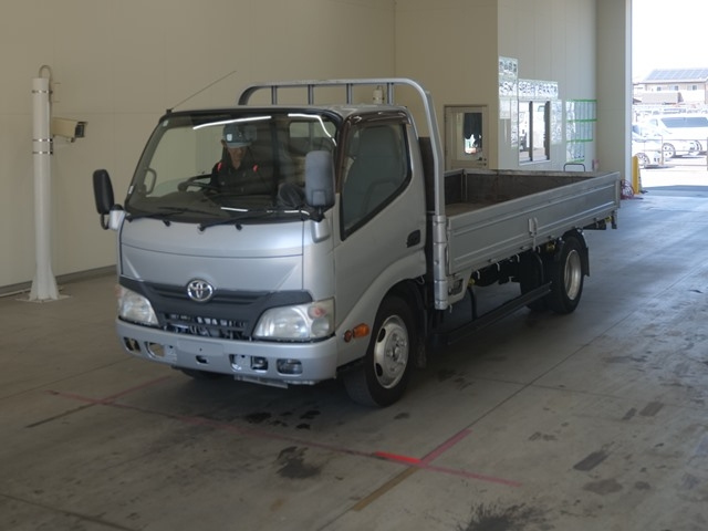 TOYOTA DYNA 2012