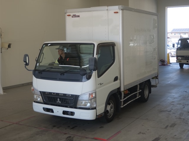 MITSUBISHI CANTER 2009