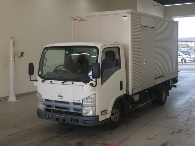 NISSAN ATLAS 2008