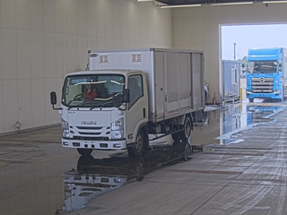 ISUZU ELF 2018