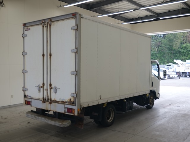 ISUZU ELF 2010