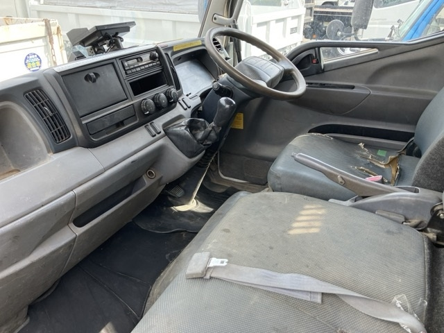 MITSUBISHI CANTER 2012