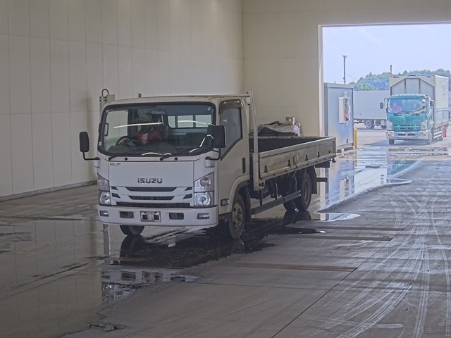 ISUZU ELF 2018