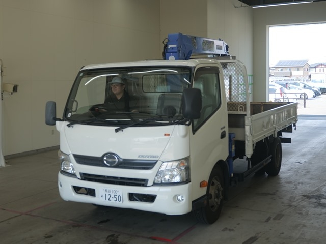 HINO DUTRO 2014