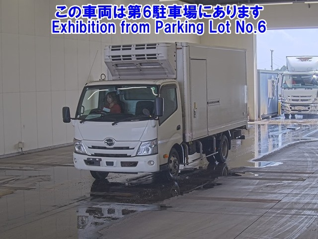 HINO DUTRO 2020