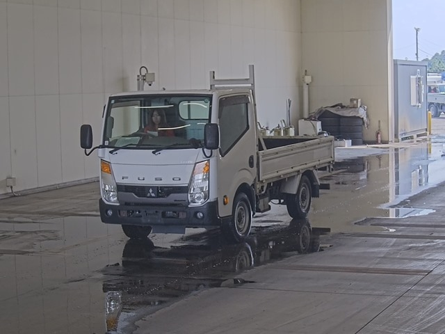 MITSUBISHI CANTER 2018