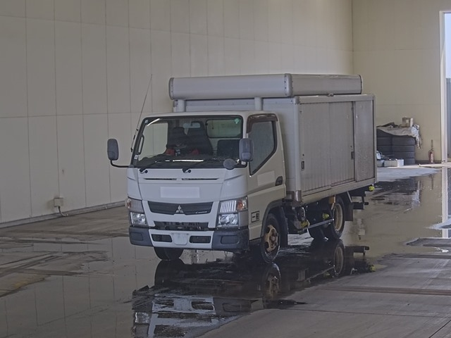 MITSUBISHI CANTER 2012