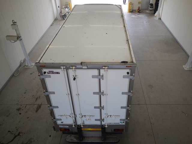 MITSUBISHI CANTER 2011