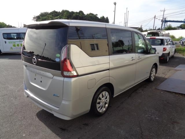 NISSAN SERENA 2018