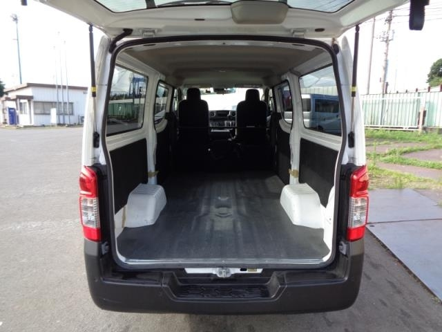 NISSAN CARAVAN VAN 2022