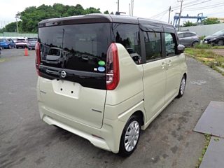 NISSAN ROOX 2020