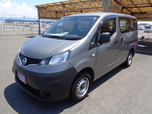 NISSAN NV200 2020