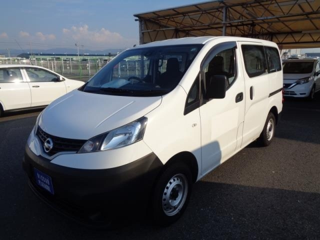 NISSAN NV200 2020