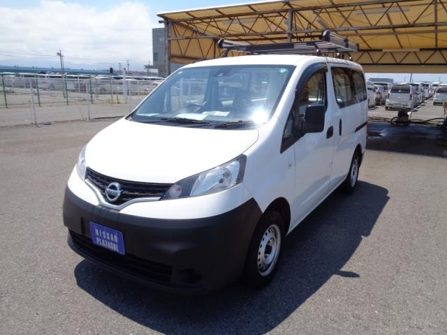 NISSAN NV200 2021